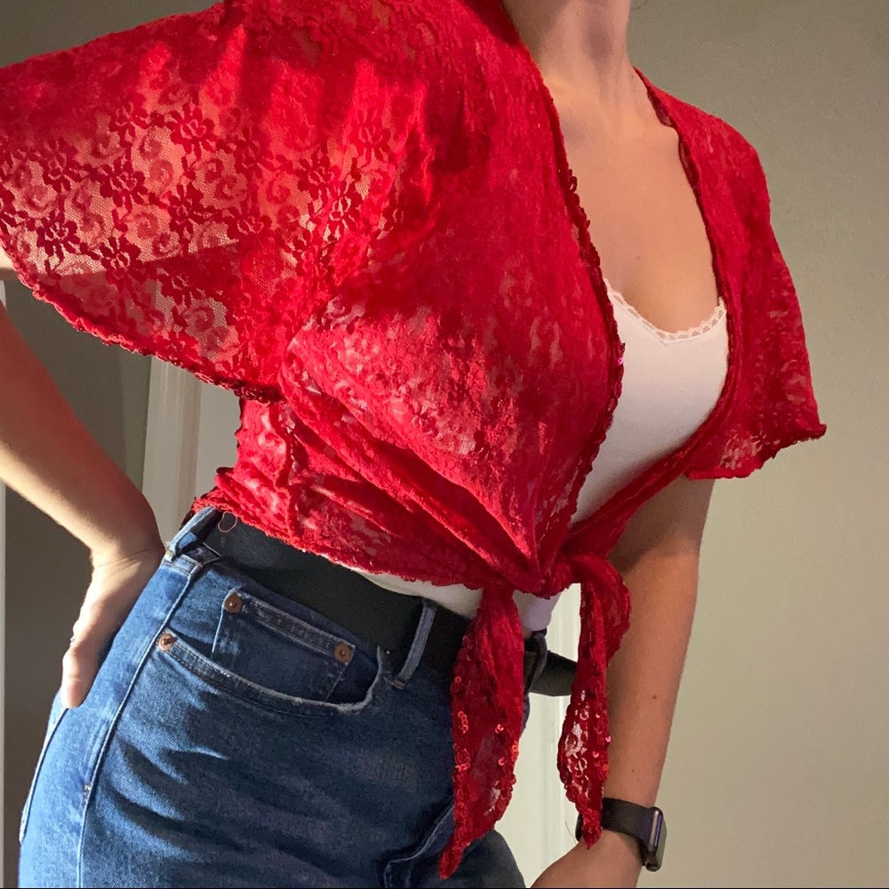 Lacy Red Shall